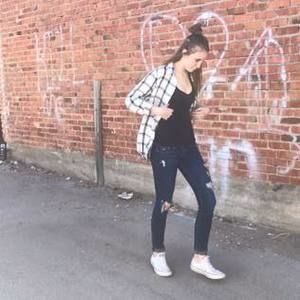 Meet your Posher, Lily